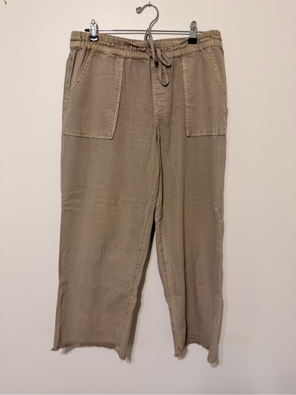 Casual Drawstring Women’s Pants in Taupe